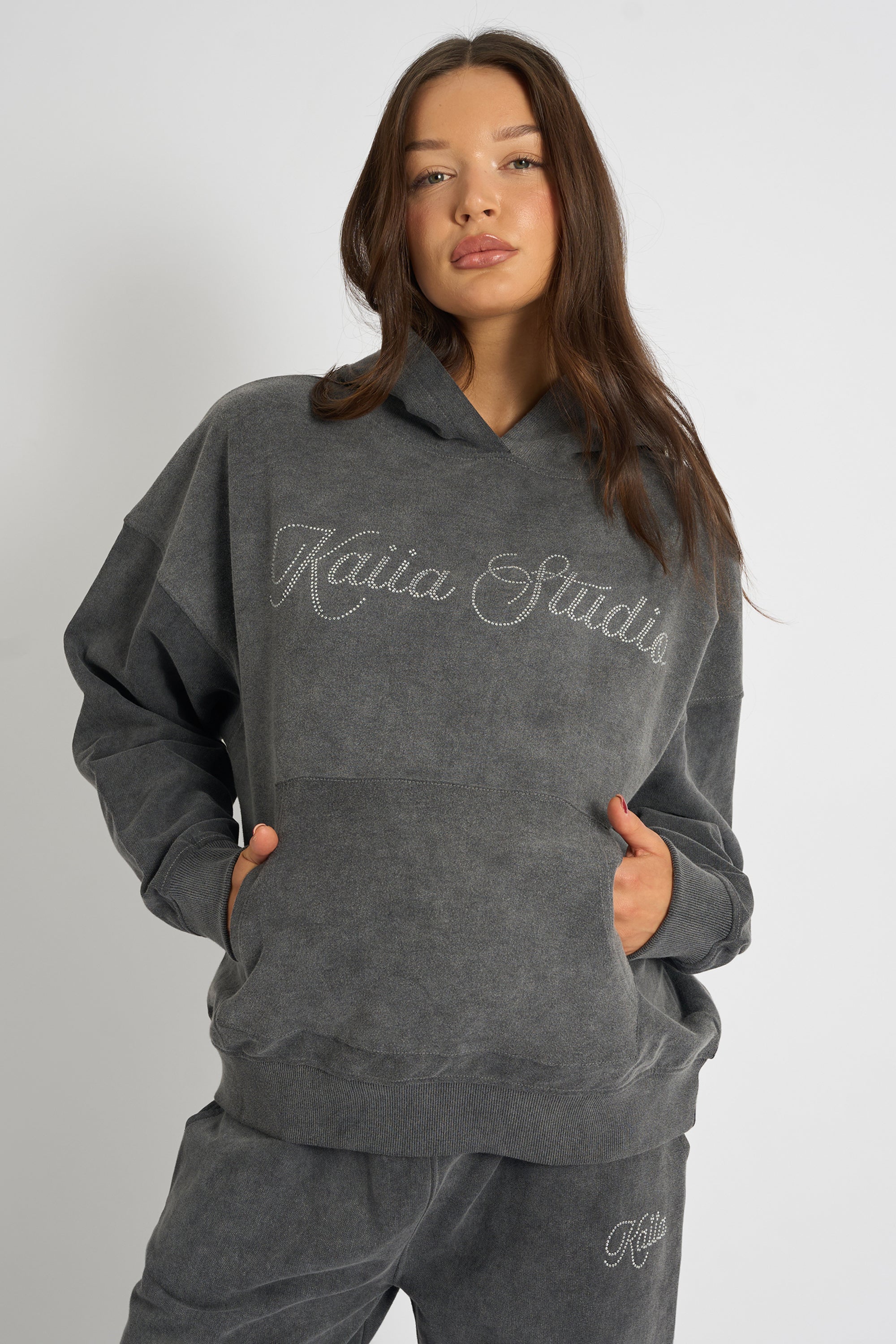 【SATIIIZ】Keya Pigment Oversized Fit Hoodie One レッド（赤）系 SATiiiZ(サティーズ) パーカー・フーディ