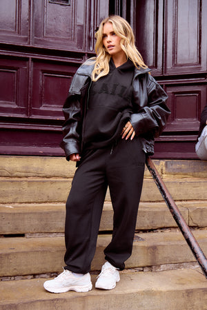 Kaiia Logo Cuffed Joggers Black On Black