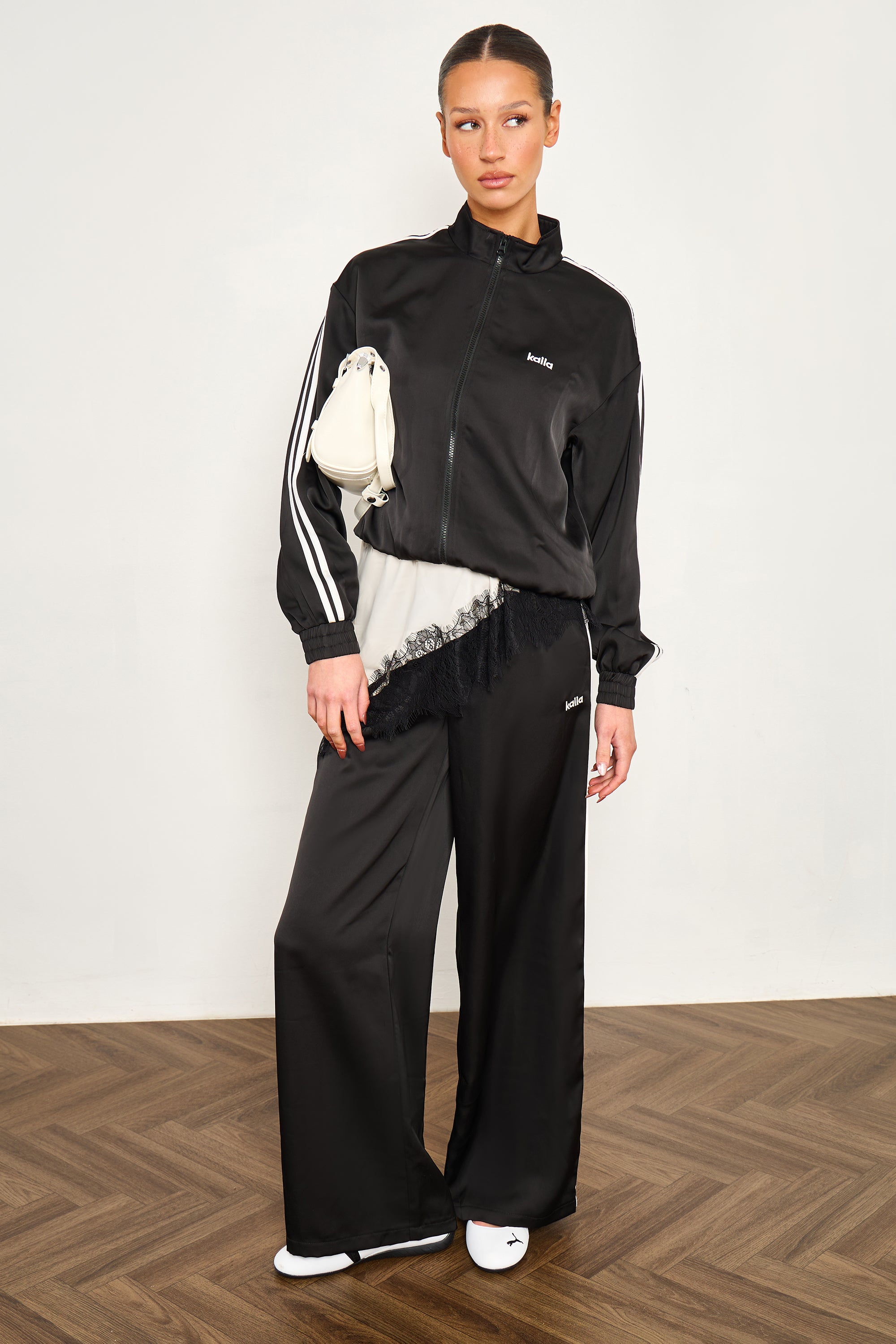 神シルエット◎ 90s~ Stripe Design Wide Slacks Kaiia Satin Side Stripe Wed Leg Trousers Black & White | Kaiia