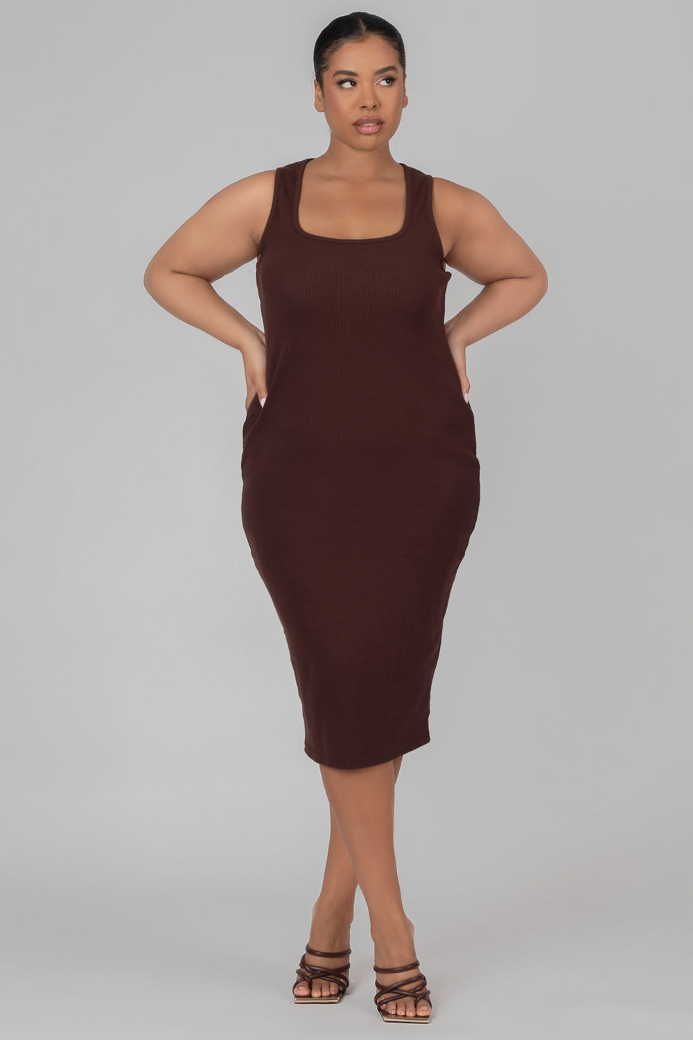 CURVE BODYCON SCOOP NECK MIDI DRESS CHOCOLATE