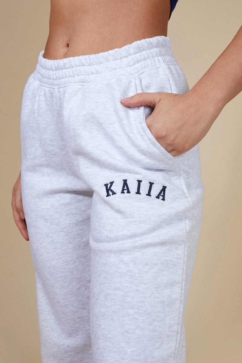 Kaiia Wide Leg Sweat Pants In Grey Marl