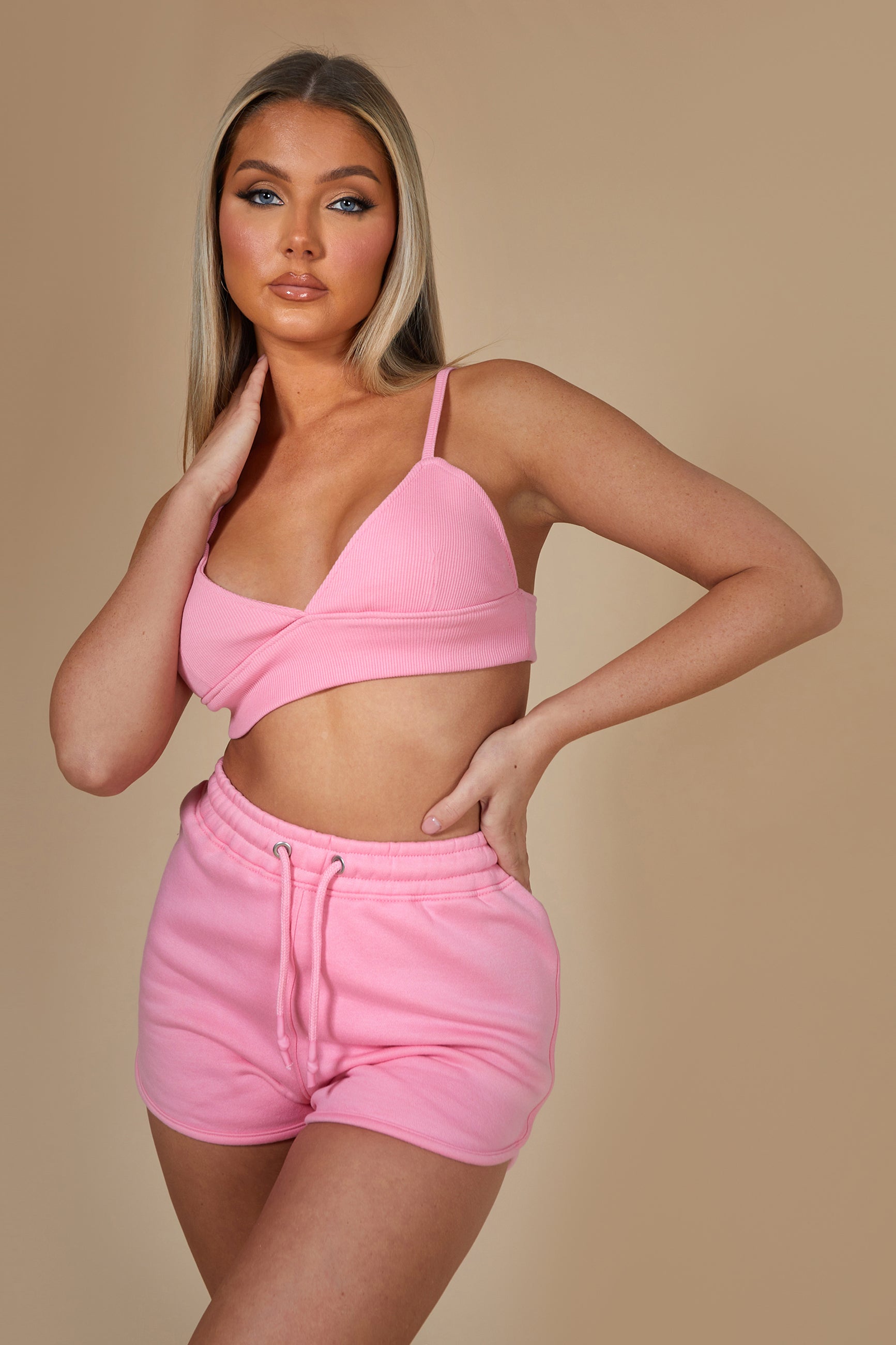 TRIANGLE RIBBED BRALET PINK