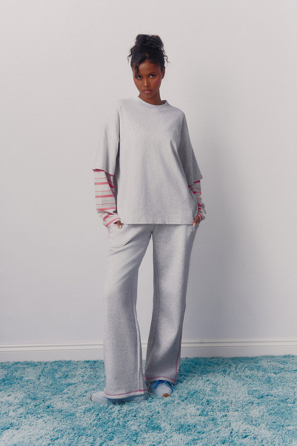 Kaiia Contrast Chainstitch Wide Leg Joggers Light Grey Marl & Pink