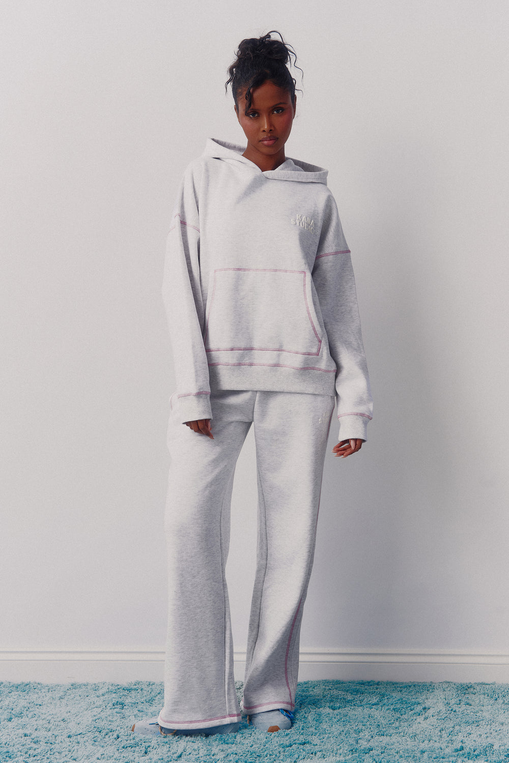 Kaiia Contrast Chainstitch Oversized Hoodie Light Grey Marl & Pink