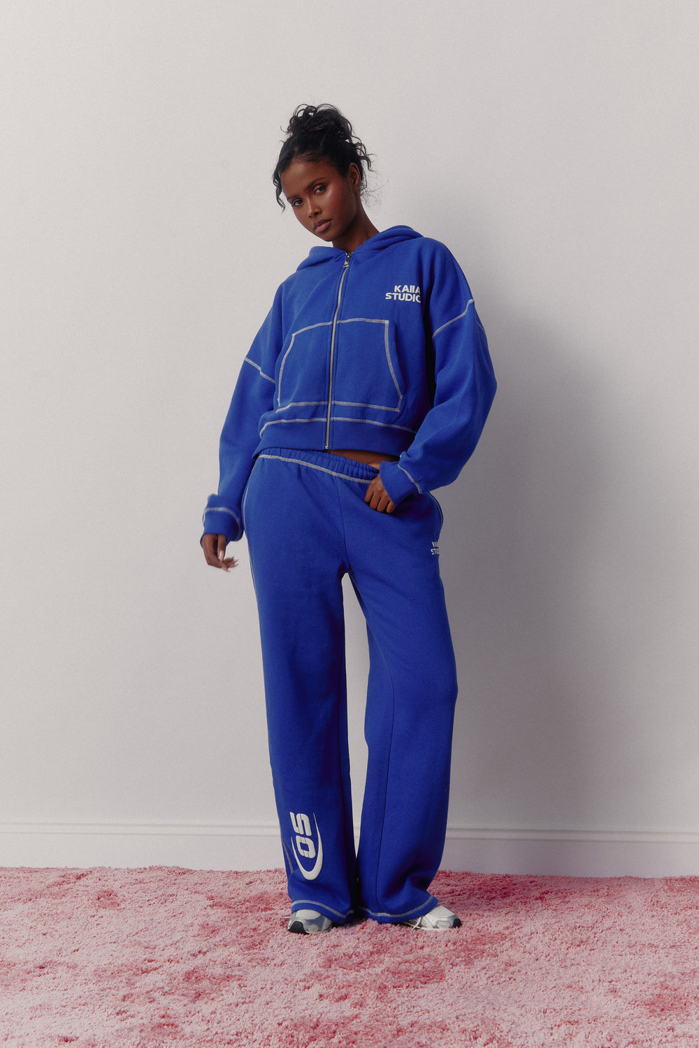 Kaiia Contrast Chainstitch Wide Leg Joggers Cobalt & White