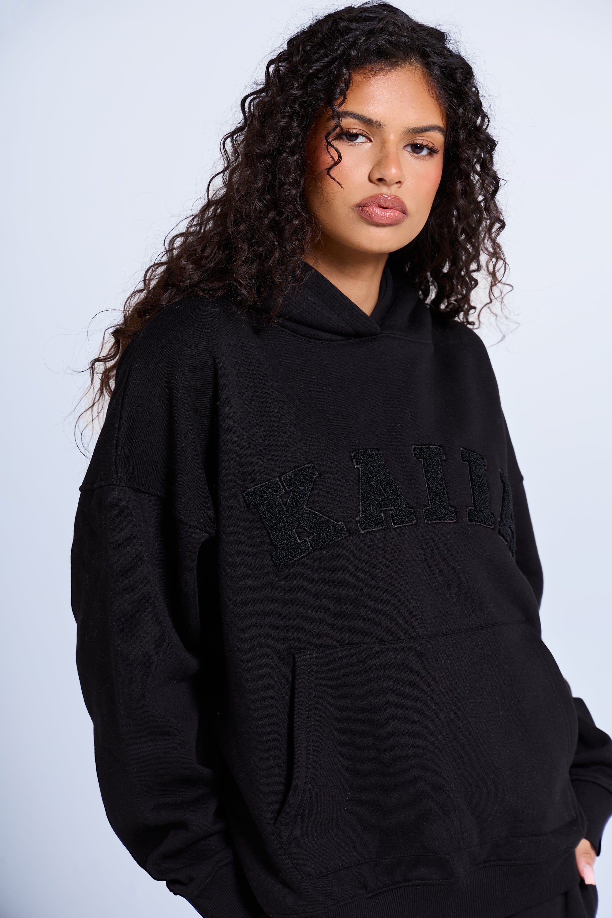 ザハイライツ oversized lightweight hoodie Kaiia Slogan Oversized Hoodie Black On Black | kaiia