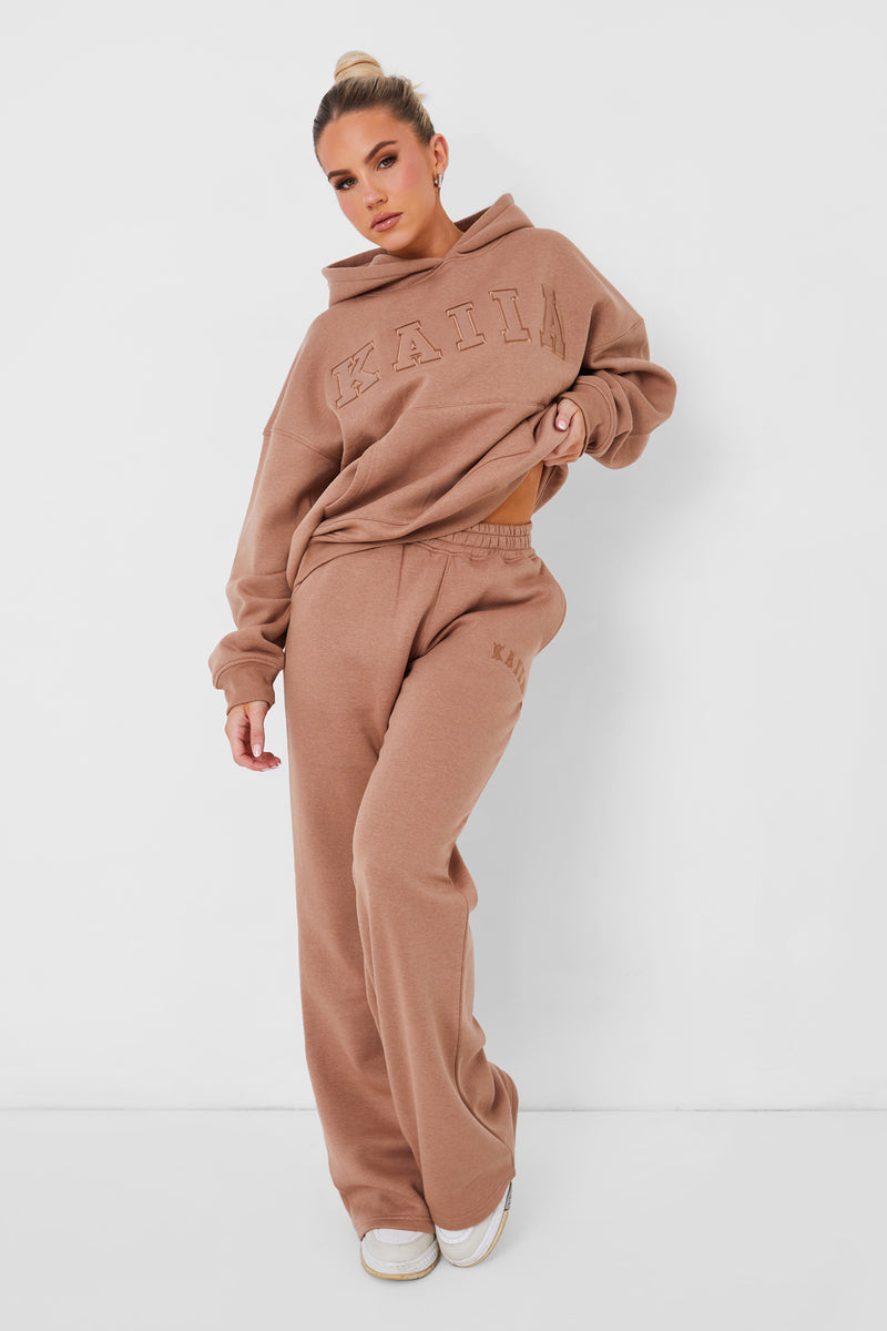 Kaiia Wide Leg Sweat Pants in Caramel