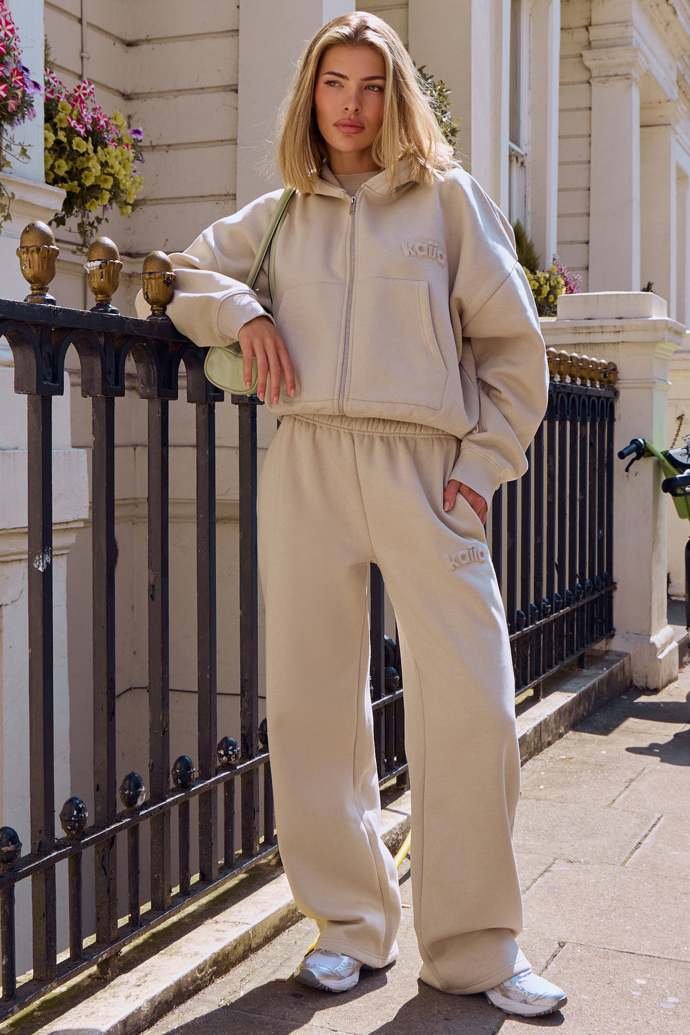 Kaiia Embossed Wide Leg Joggers Ash Taupe