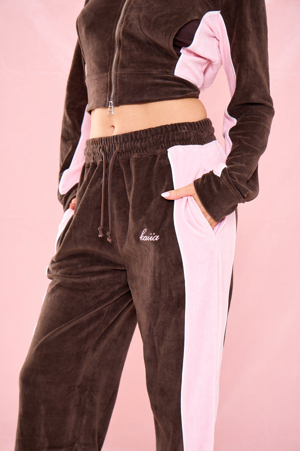 Kaiia Mid Rise Straight Leg Velour Trousers Bitter Chocolate & Pink