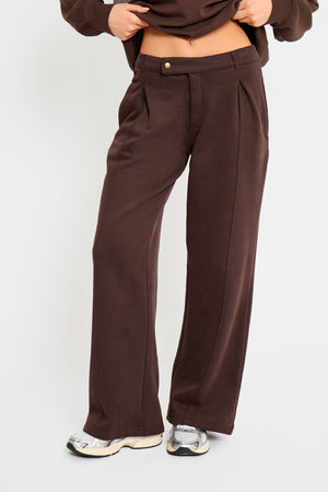Kaiia Interlock Pintuck Straight Leg Joggers Bitter Chocolate
