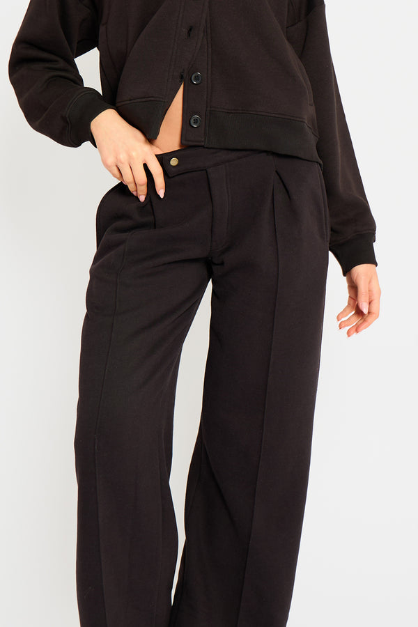 Kaiia Pleat Detail Tailored Wide Leg Joggers Black