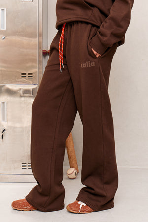 Kaiia Studio Rope Drawstring Wide Leg Joggers Bitter Chocolate