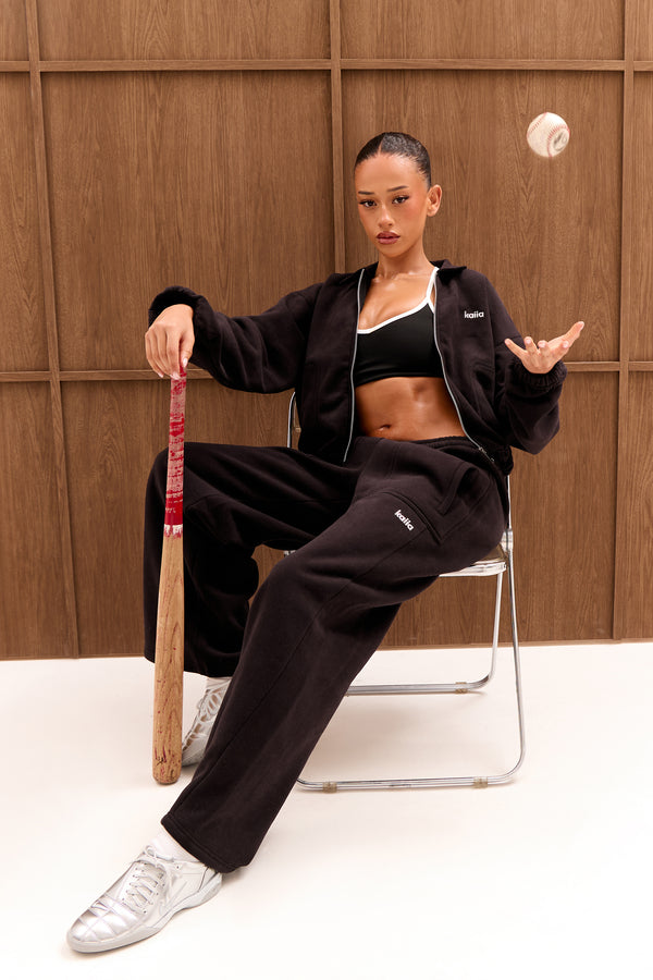 Kaiia Chrome Logo Pocket Detail Mid Rise Wide Leg Joggers Black