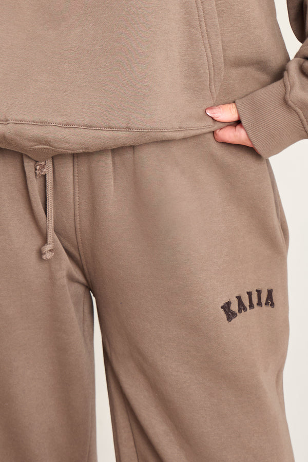 Kaiia Slogan Mid Rise Wide Leg Joggers Biscuit