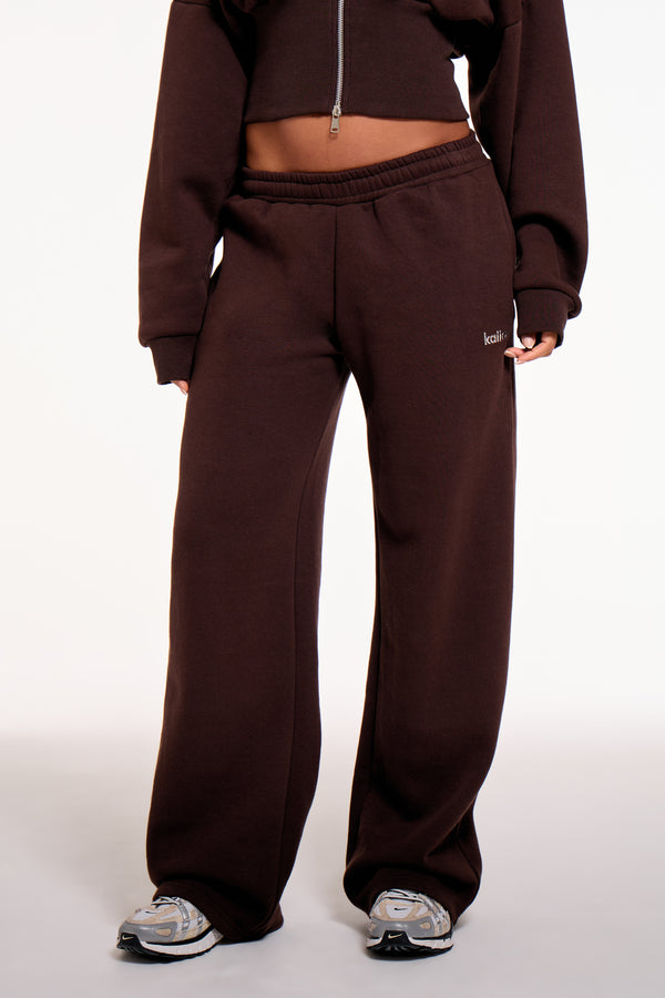 Kaiia Chrome Logo Mid Rise Wide Leg Joggers Bitter Chocolate