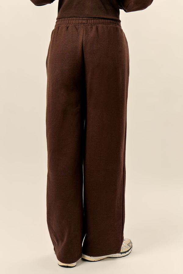 Kaiia Chrome Logo Mid Rise Wide Leg Joggers Bitter Chocolate