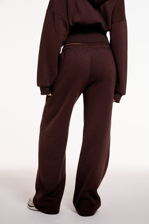Kaiia Chrome Logo Mid Rise Wide Leg Joggers Bitter Chocolate