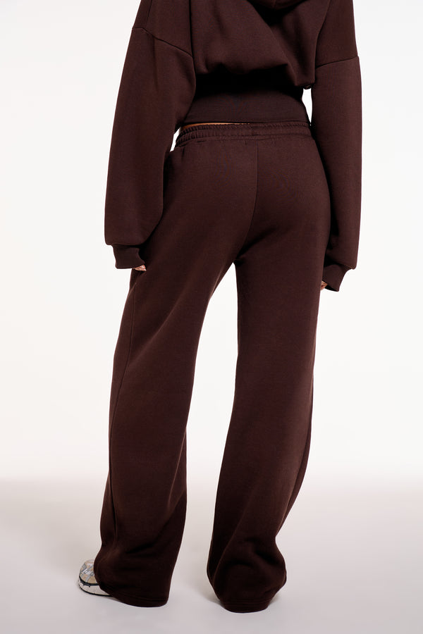 Kaiia Chrome Logo Mid Rise Wide Leg Joggers Bitter Chocolate