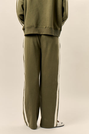 Kaiia Sport Stripe Wide Leg Joggers Olive & Cream