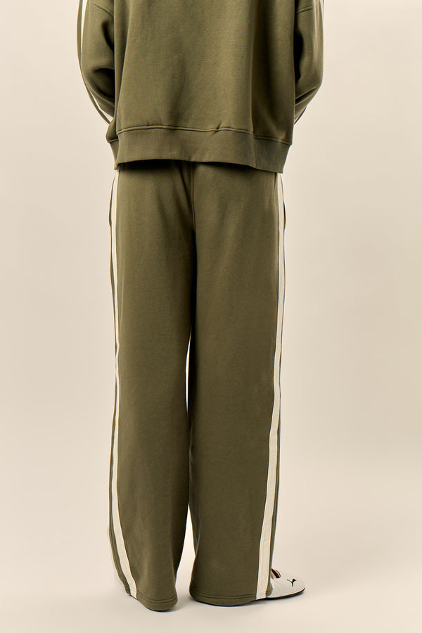 Kaiia Sport Stripe Wide Leg Joggers Olive & Cream