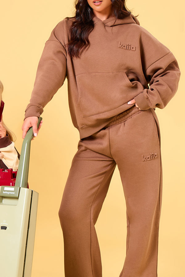Kaiia Studio Embossed Wide Leg Joggers Caramel