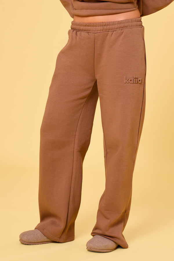 Kaiia Studio Embossed Wide Leg Joggers Caramel