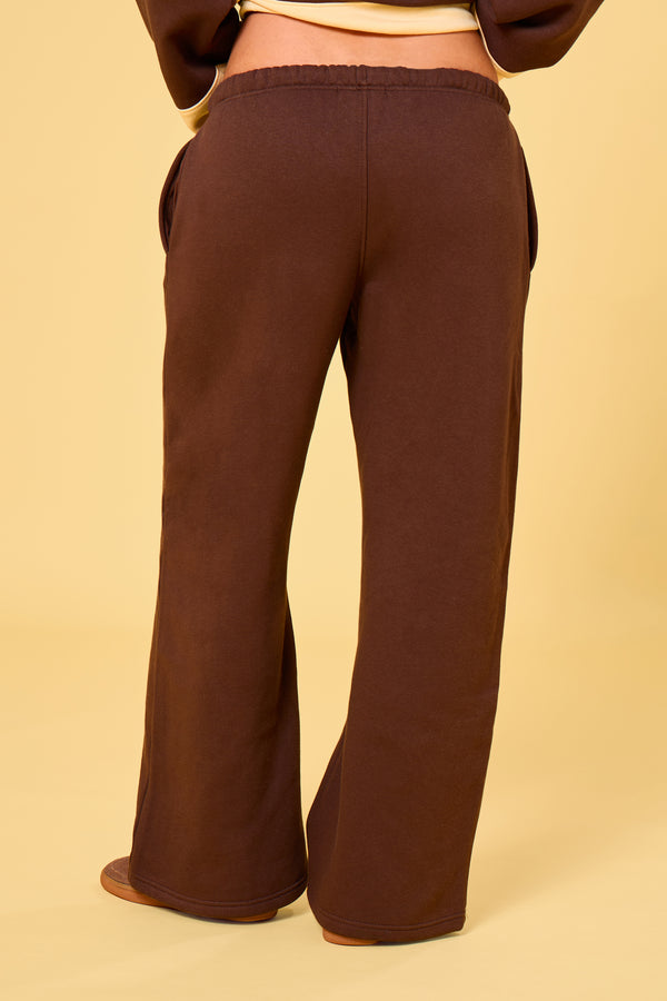 Kaiia Slogan Wide Leg Joggers Bitter Chocolate & Butter Yellow