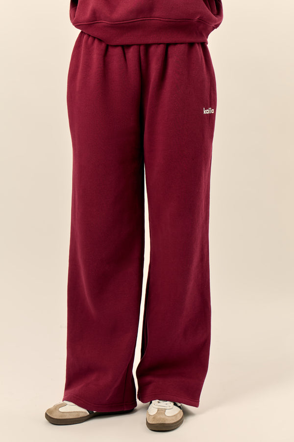 Kaiia Chrome Logo Mid Rise Wide Leg Joggers Burgundy