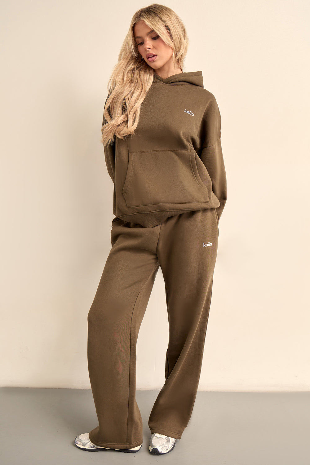 Kaiia Chrome Logo Wide Leg Joggers Army Green