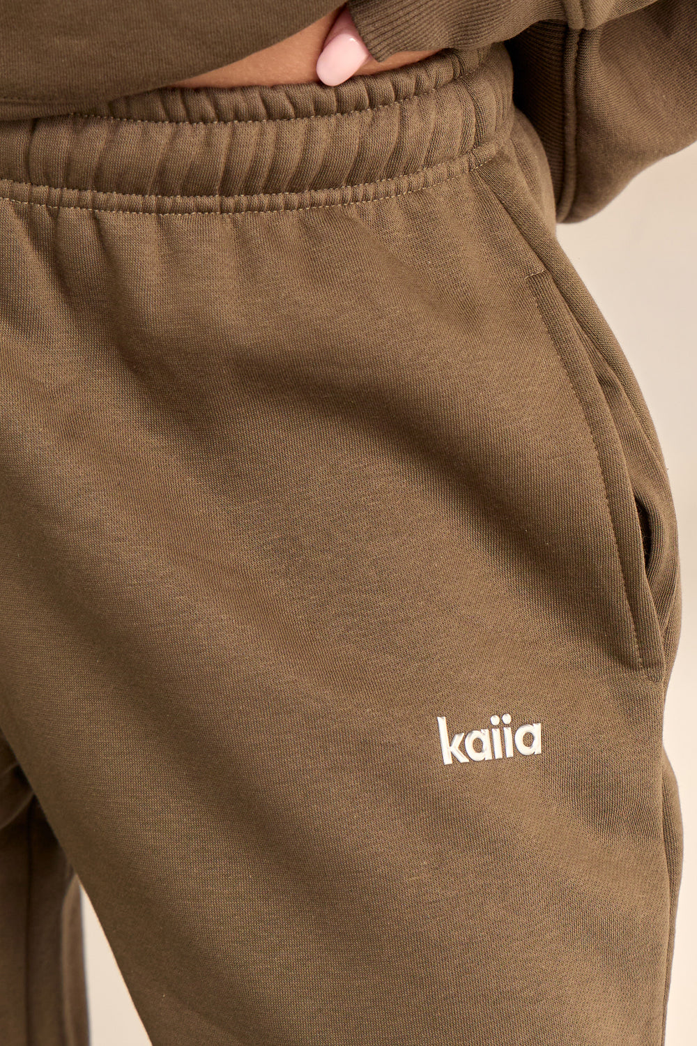 Kaiia Chrome Logo Wide Leg Joggers Army Green