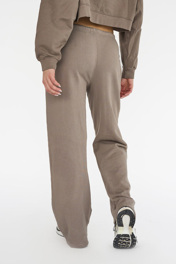Kaiia Sport Distressed Applique Wide Leg Sweat Pants Mushroom