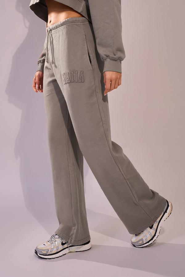 Kaiia Sport Distressed Applique Wide Leg Sweat Pants Mushroom