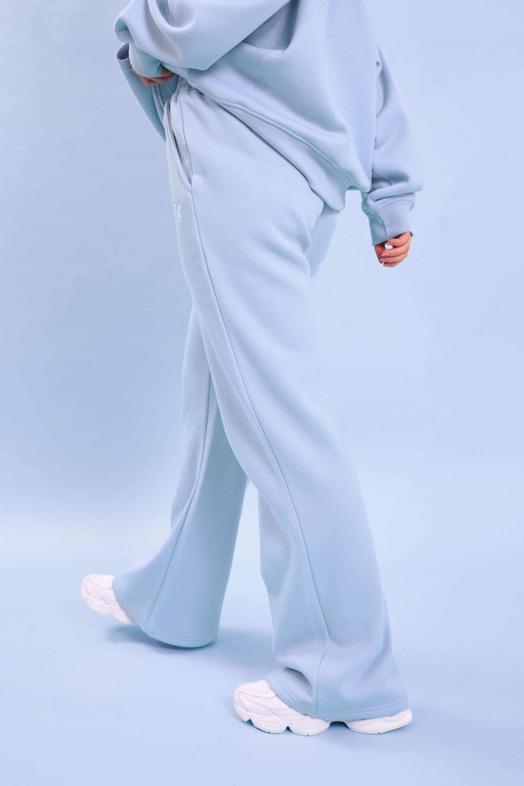 Kaiia Logo Wide Leg Sweat Pants Light Blue