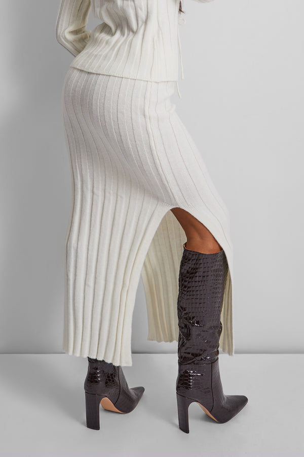 Kaiia Knitted Maxi Skirt in Cream