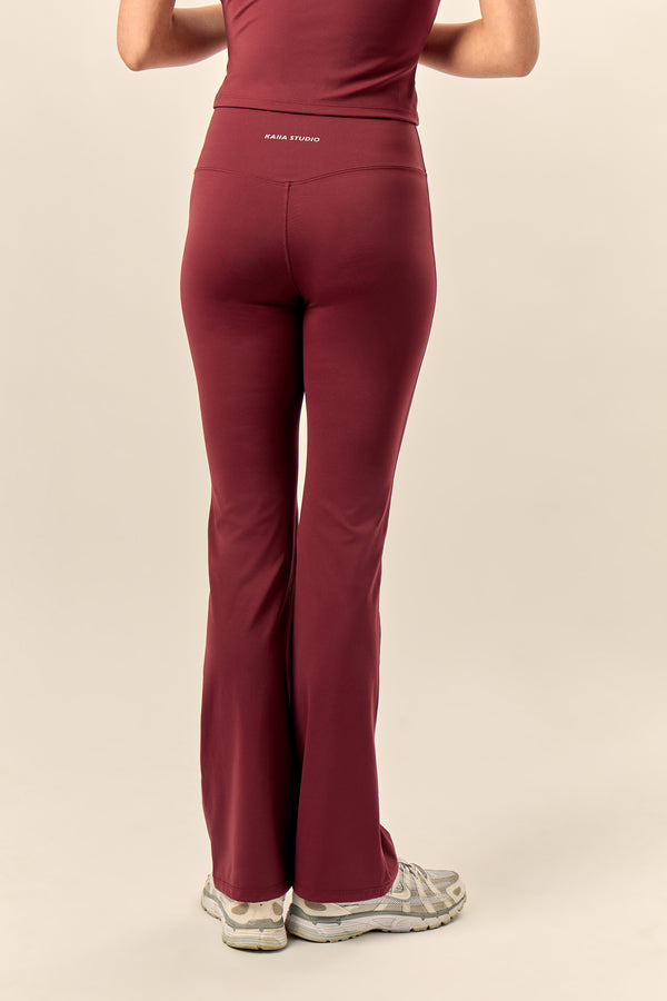 Kaiia Sculpt Yoga Pants Dark Cherry