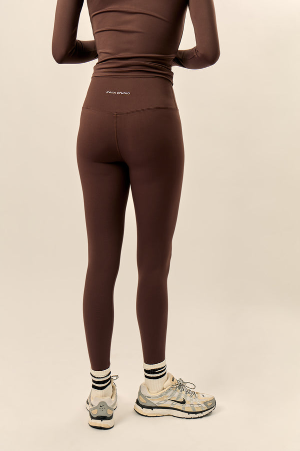 Kaiia Sculpt Leggings Bitter Chocolate
