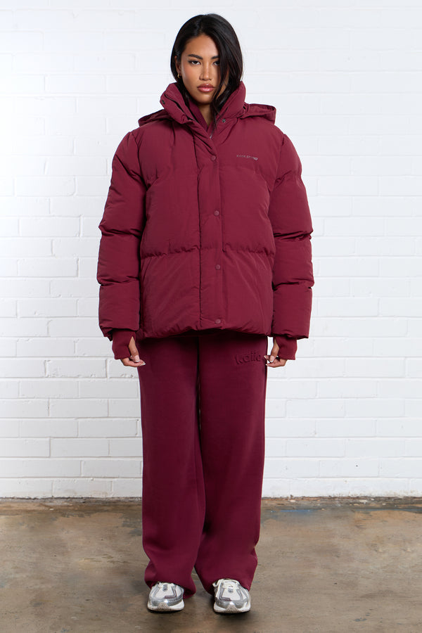 Kaiia Studio Logo Oversized Puffer Coat Burgundy