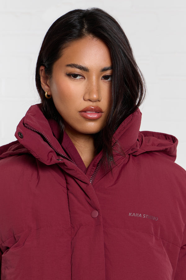Kaiia Studio Logo Oversized Puffer Coat Burgundy