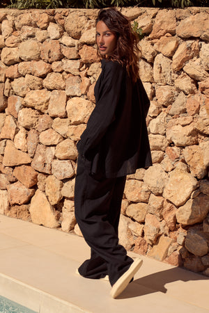 Kaiia Linen Oversized Shirt Black