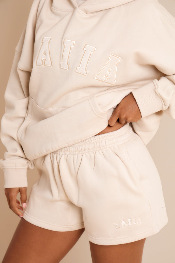 Kaiia Slogan Mini Shorts Chalk