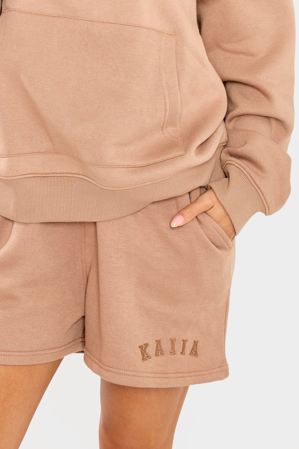 Kaiia Logo Sweat Shorts Latte