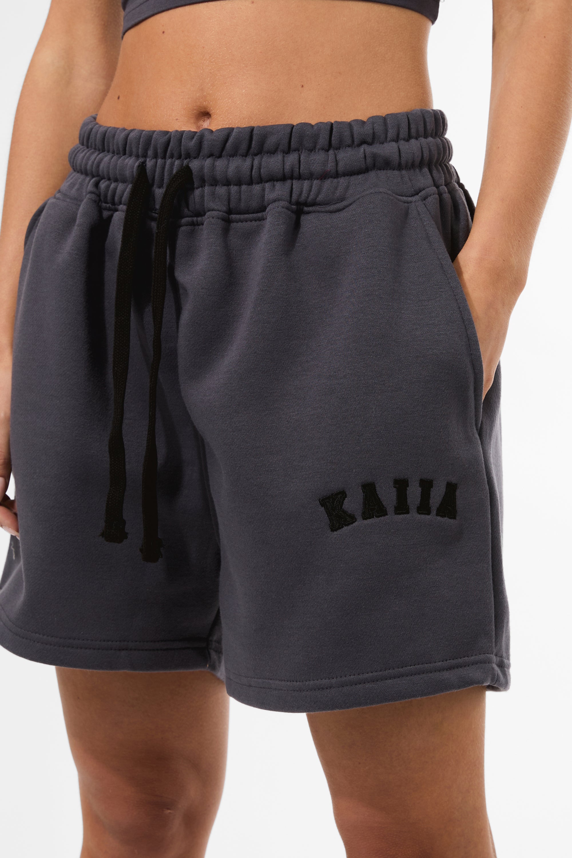 KAIIA RELAXED SWEAT SHORT DARK GREY | Kaiia