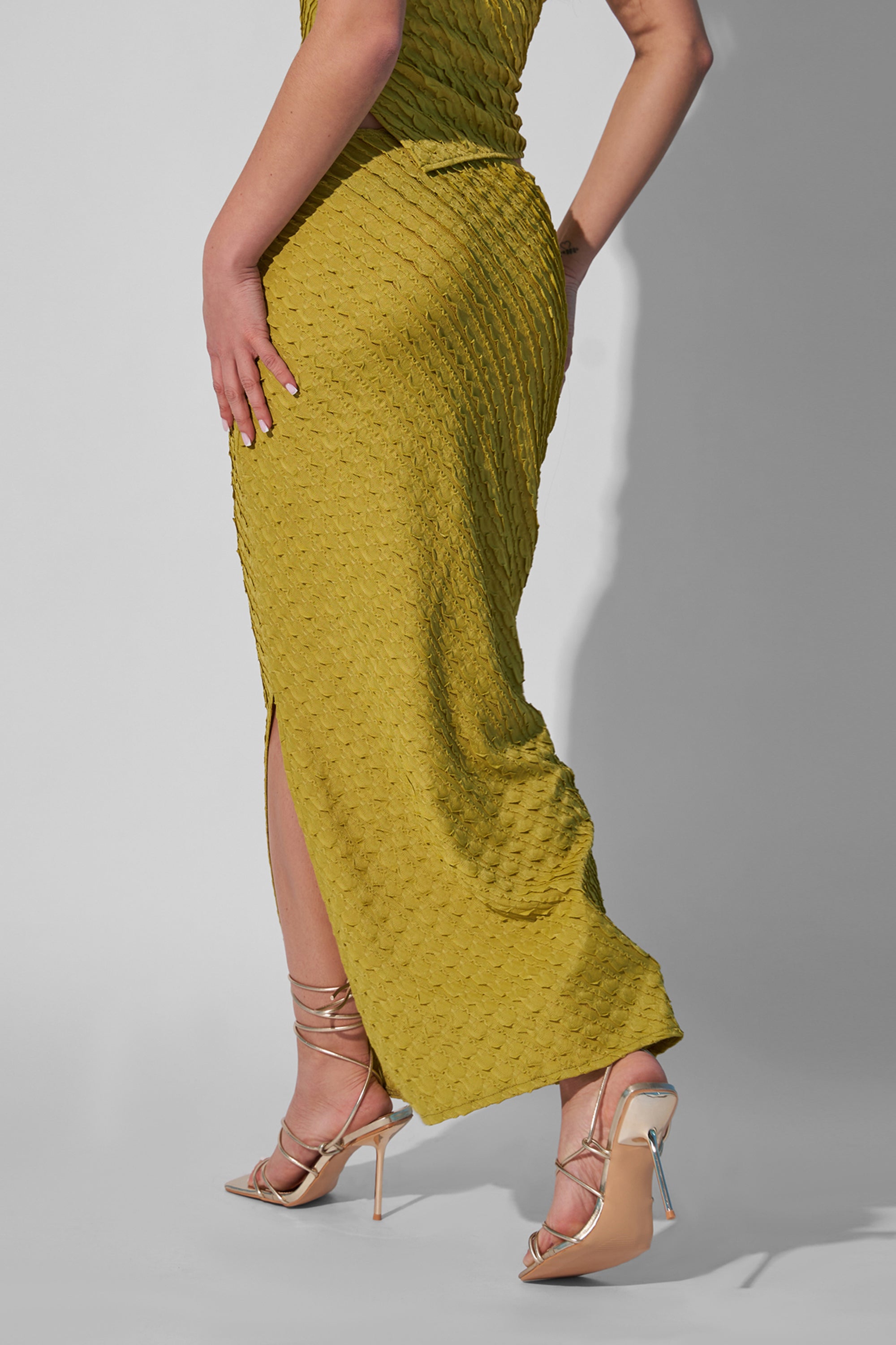 Kaiia Textured Column Maxi Skirt Co Ord Lime