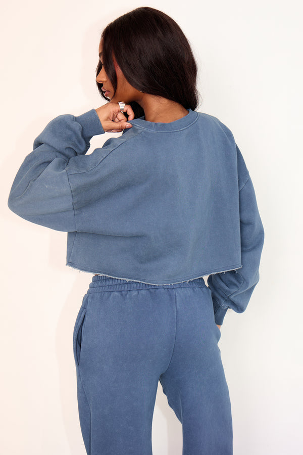 Kaiia Cropped Raw Hem Sweatshirt Washed Petrol