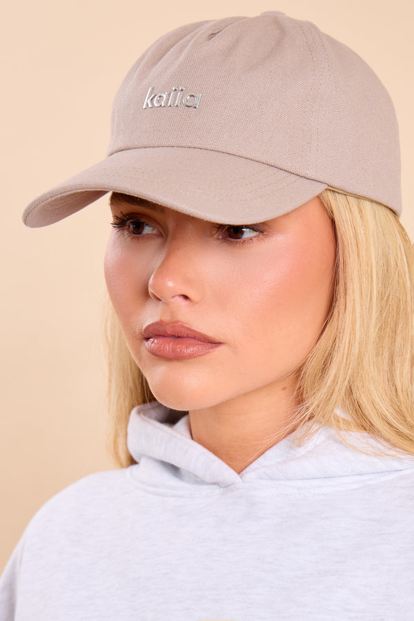 Kaiia Chrome Logo Cap Grey Taupe