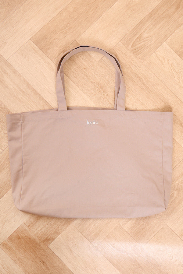 Kaiia Chrome Logo Tote Bag Grey Taupe