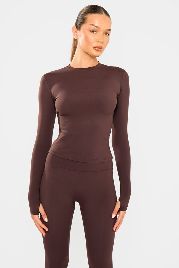 Kaiia Sculpt Long Sleeve Fitted T-Shirt Bitter Chocolate