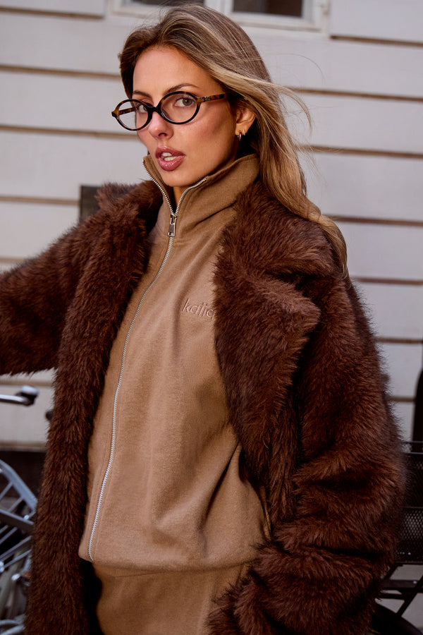 Kaiia Supersoft Slouchy Zip Up Top Taupe