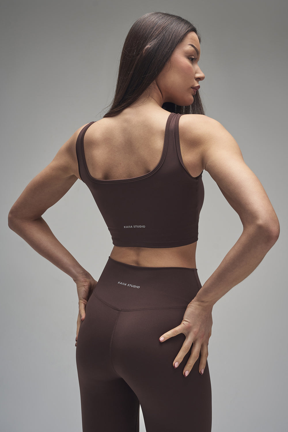 Kaiia Sculpt Square Neck Crop Top Bitter Chocolate