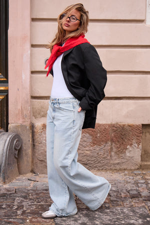 Kaiia Denim Mid Rise Wide Leg Jeans Bleach Wash